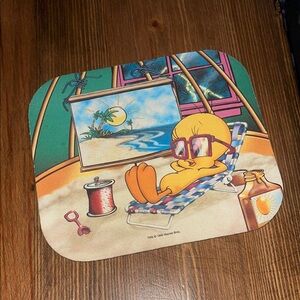 Warner Bros 1998 . Tweety Bird Beach Scene Mouse Pad . Sand, Lounge Chair & Sun!
